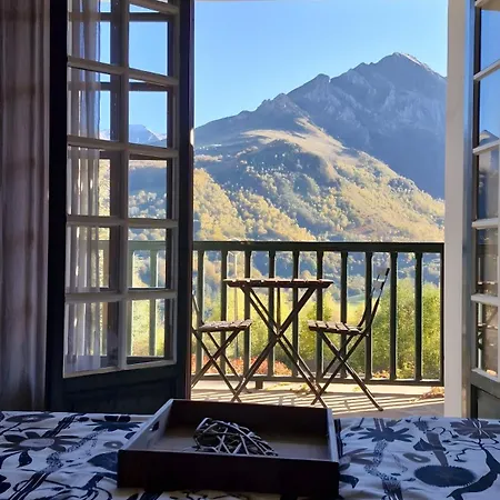 דירה Le Soum Bain Nordique, Sauna (adults Only)