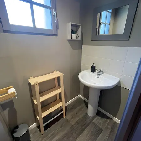 דירה Le Soum Bain Nordique, Sauna (adults Only)